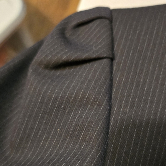 Tahari Women's Pinstripe Grey Suit Skirt Arthur S. Levine Size 2 - Picture 7 of 15